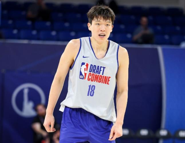 杨瀚森第五站试训步行者：封闭训练进行中 拥有23号签和54号签