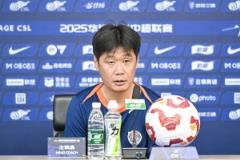 李霄鹏：间歇期训练积极，期待明天全队全力以赴