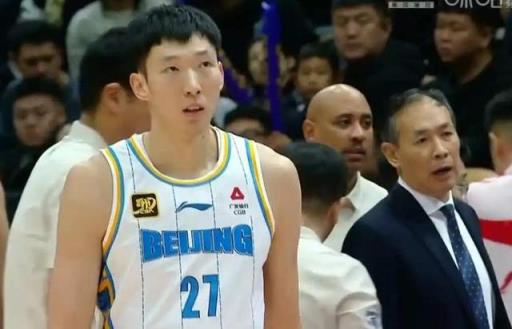 北京男篮拟补强阵容，接触国产3D锋线祝铭震，赛季场均14+5！