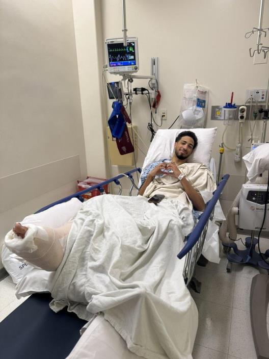 手术成功！哈利伯顿深情自白：即使跟腱撕裂也不后悔！