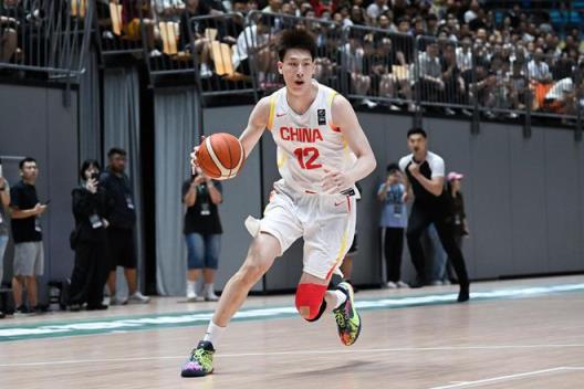 郇斯楠U19世界杯8次封盖引关注，获NCAA西北大学邀请