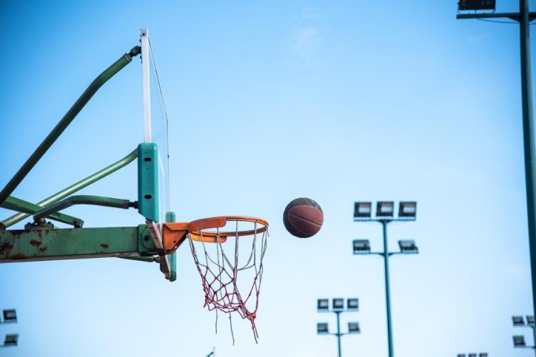 洛夫顿代表绿军出战夏联 再次冲击NBA之路