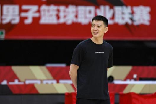辽篮总经理刘子庆与主帅杨鸣下周一赴美考察外援