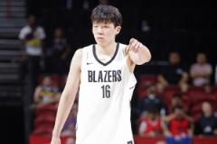 法国拓媒：杨瀚森低位得不到传球为何？只投篮8次太奇怪