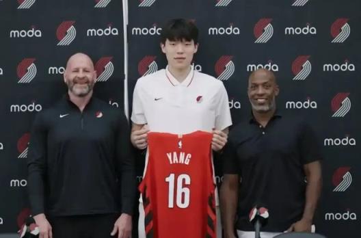 杨瀚森是否应回国参赛亚洲杯？苏群一语道破关键