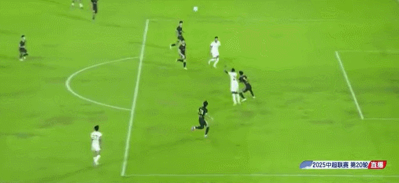 连追三球！王子铭推射破门 国安4-3反超十人浙江