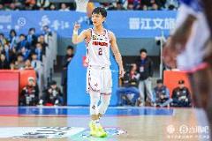 徐杰回应女网友非法获取行程事件