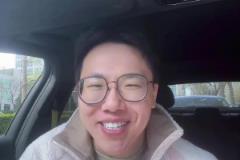 怎么折都有面儿~甲亢哥现场提了三台华为三折叠