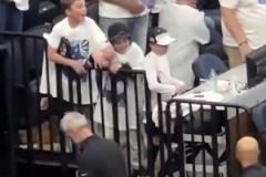 这...投个篮的成本有点高了哦