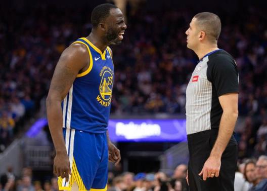 NBA官方宣布追梦因质疑裁判公正遭罚款5万美元！