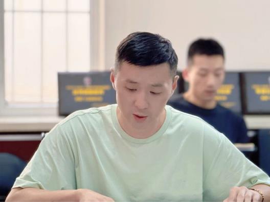 新疆男篮备战总结会！刘炜部署任务，重提外援选拔，郭舰关注伤病隐患！